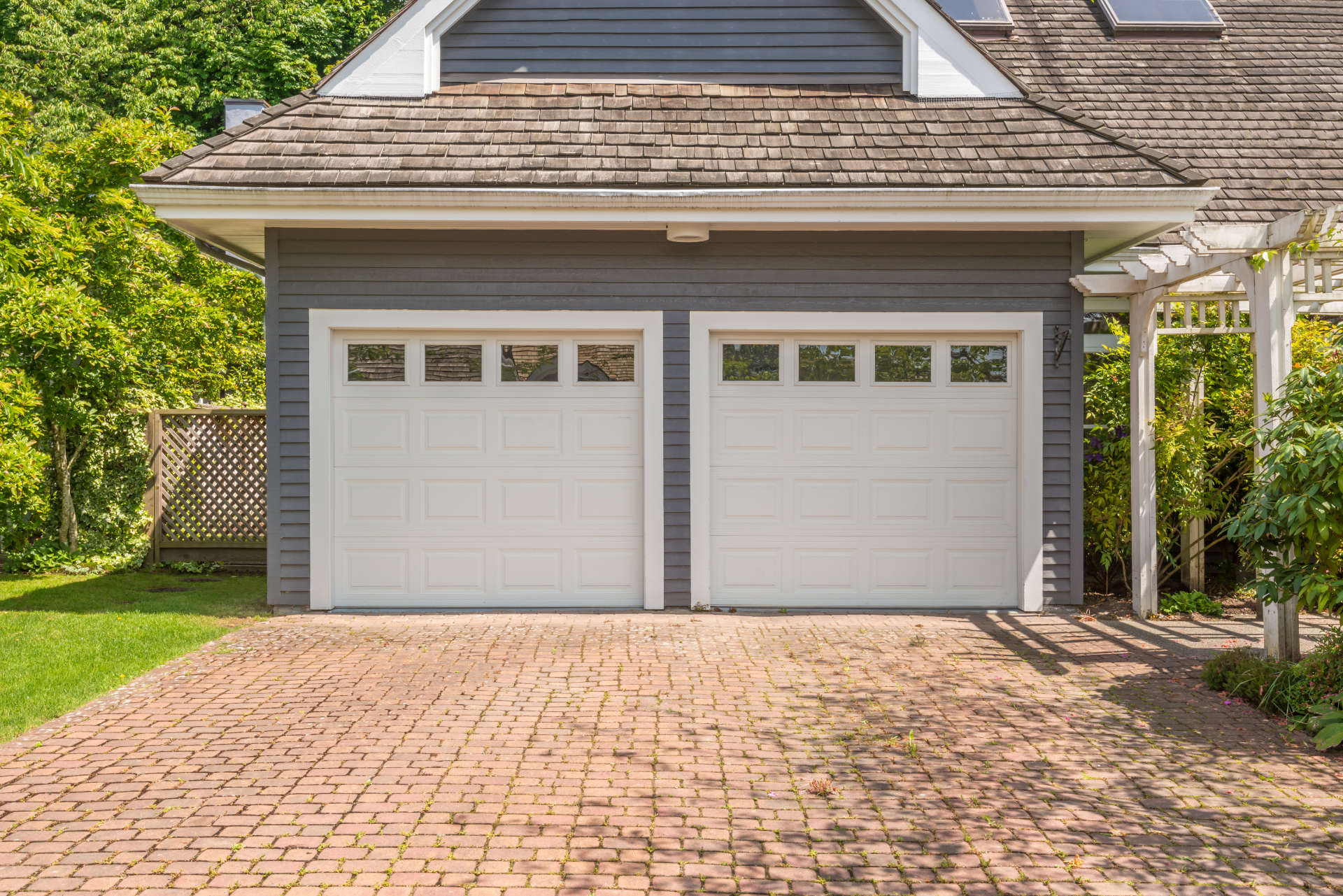 Luxury house with double garage door in Vancouver, Canada.
