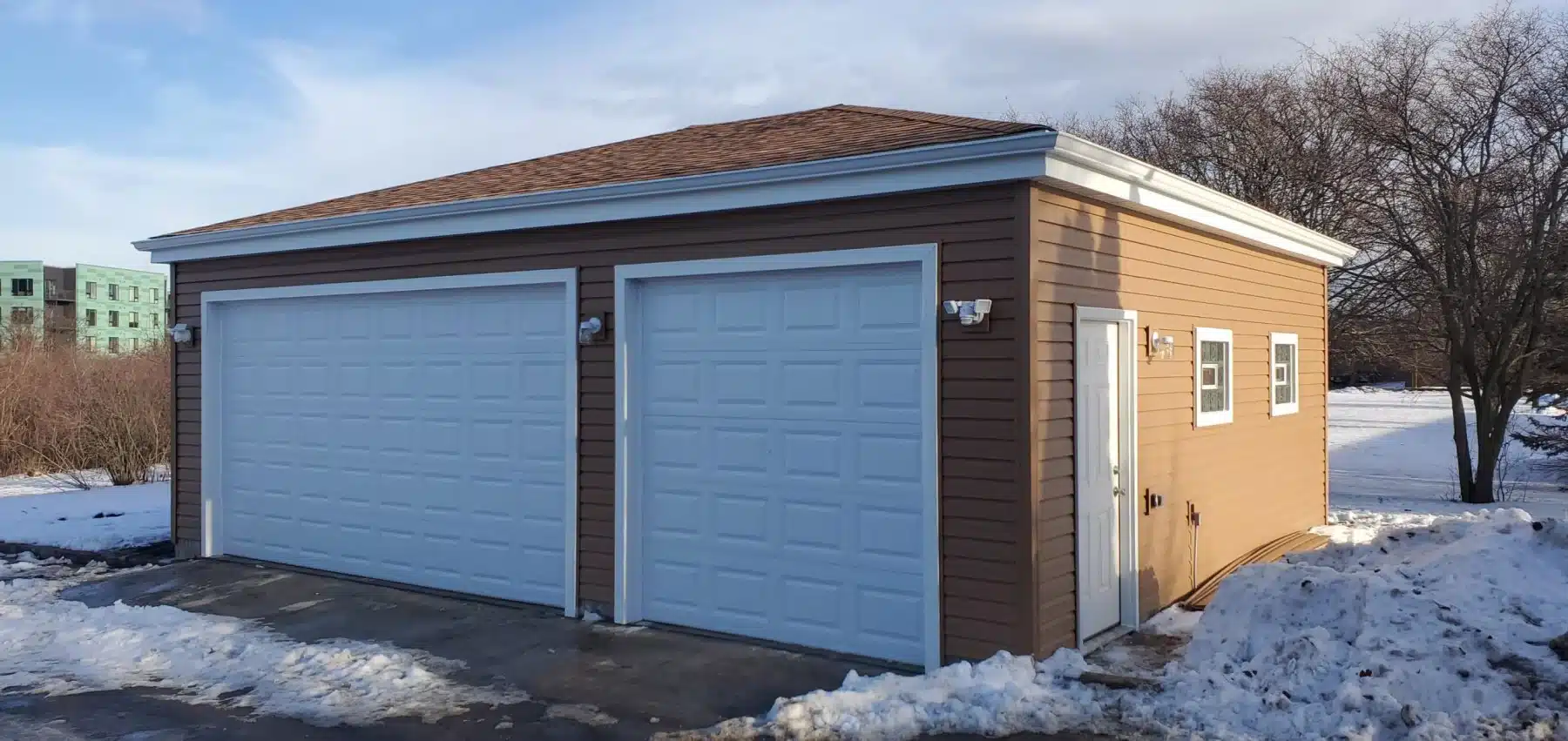20220112_145105_resized-scaled Brown detached two Car garage